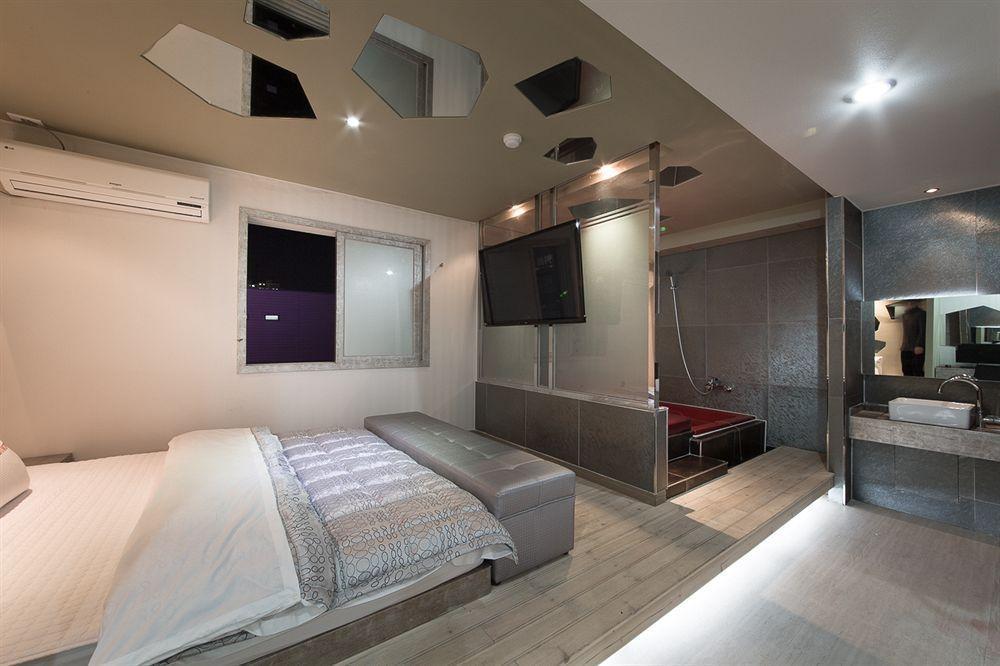 Hotel June Haeundae Busan Exterior photo