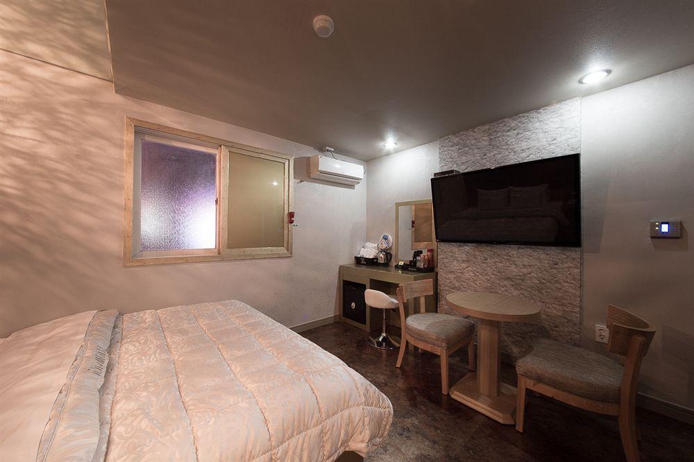 Hotel June Haeundae Busan Exterior photo