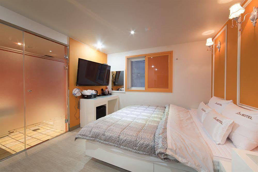 Hotel June Haeundae Busan Exterior photo